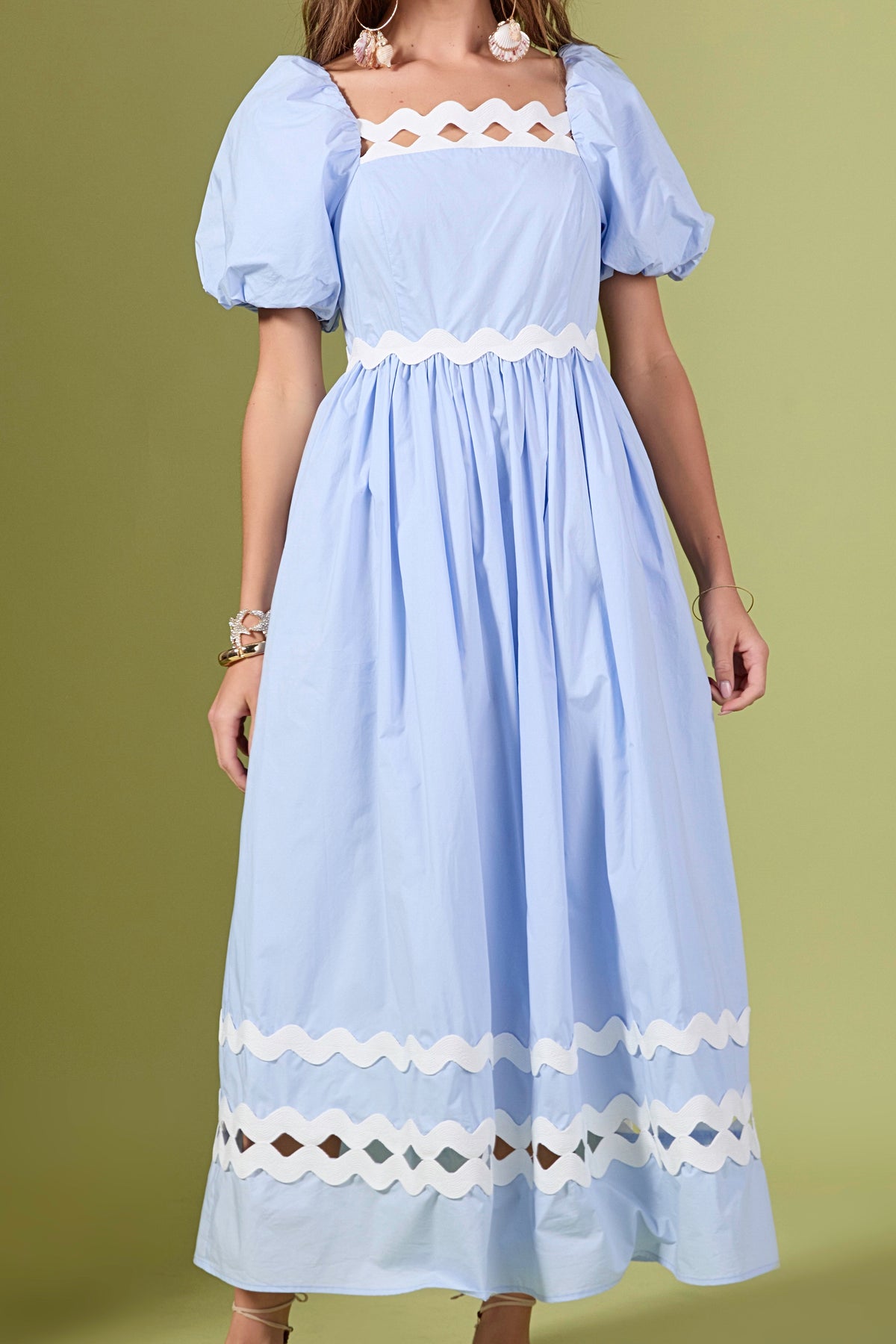 Scallop Pointed Midi Dress
