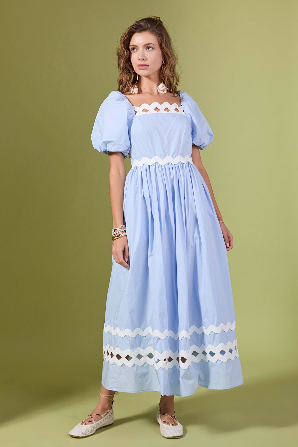 Scallop Pointed Midi Dress