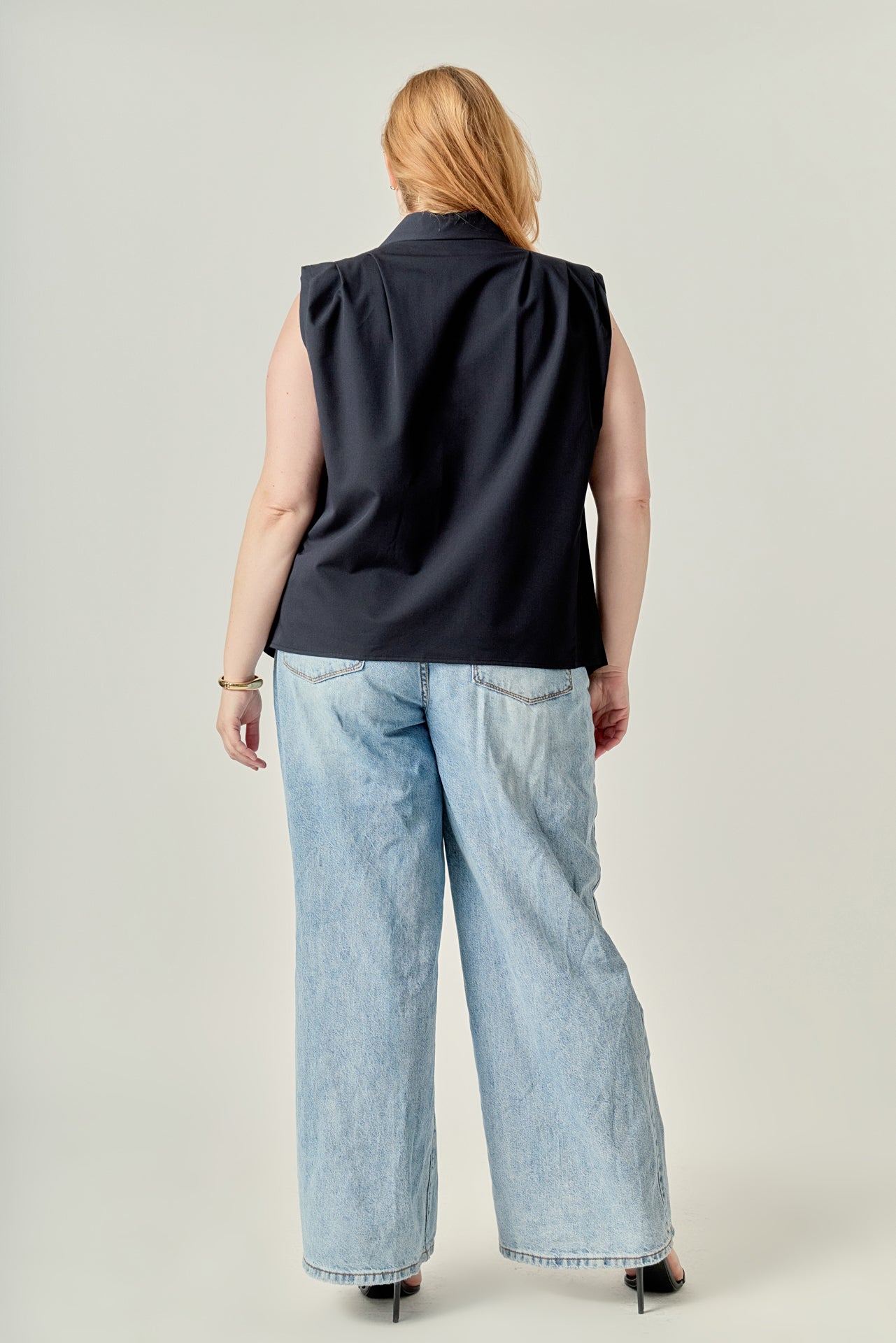 Plus Size Pleated Sleeveless shirt top