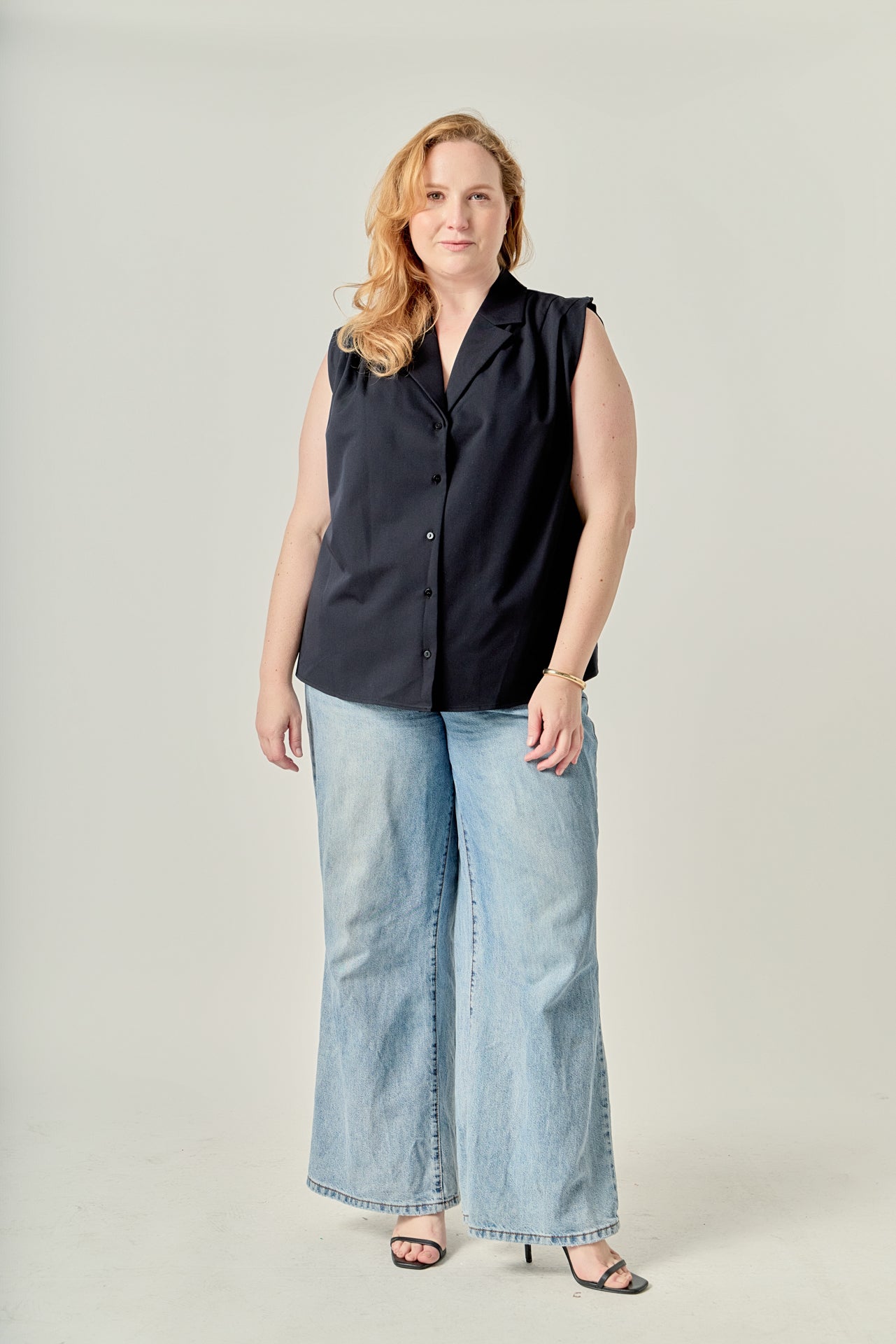 Plus Size Pleated Sleeveless shirt top