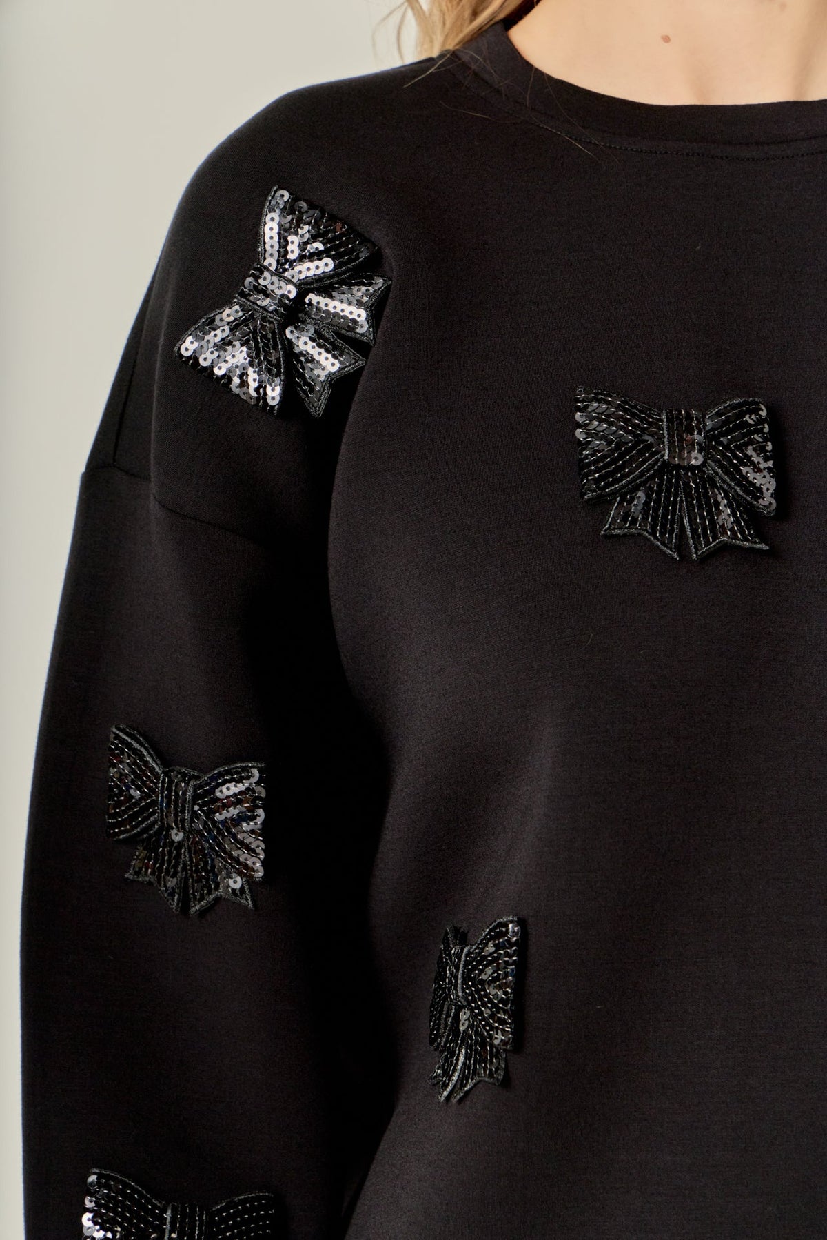 Pearl Bow Scuba Sweatshirt