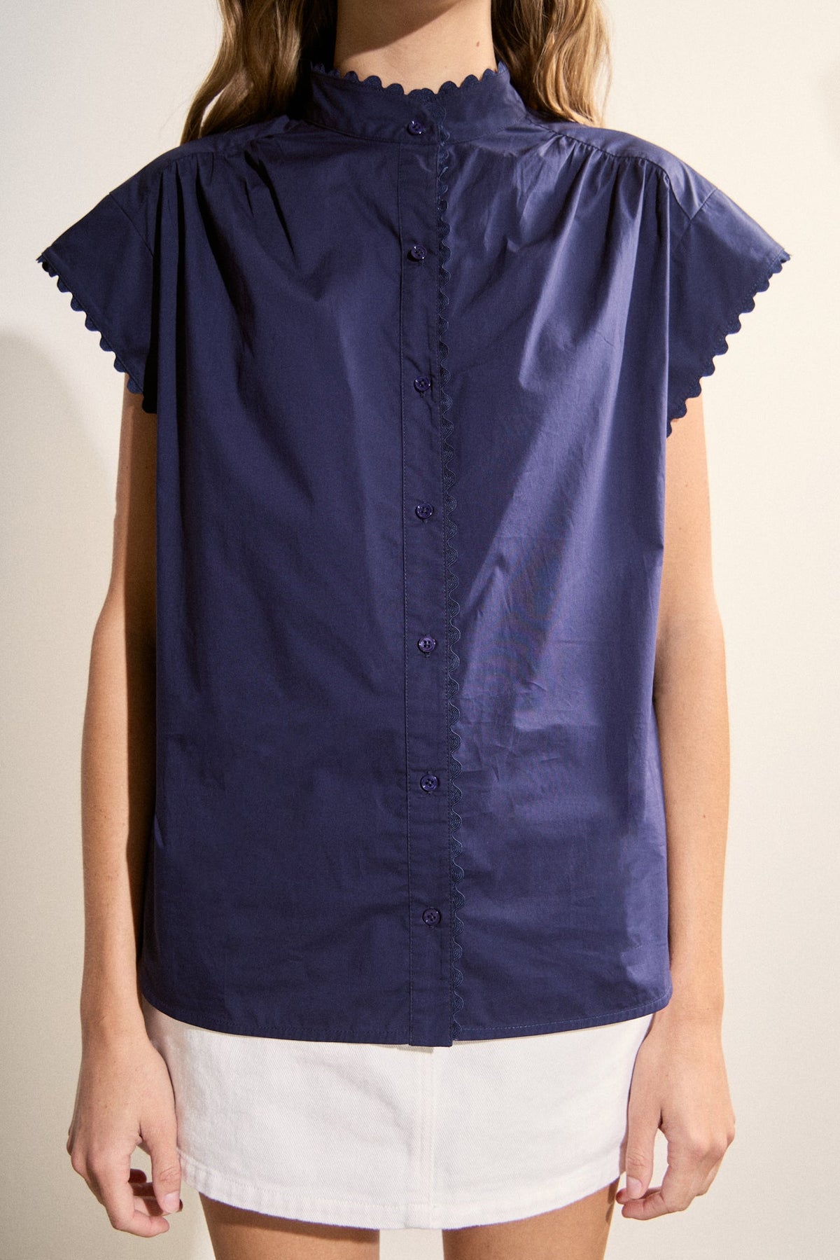 Scallop Trim Ric Rac Short Sleeve Shirt