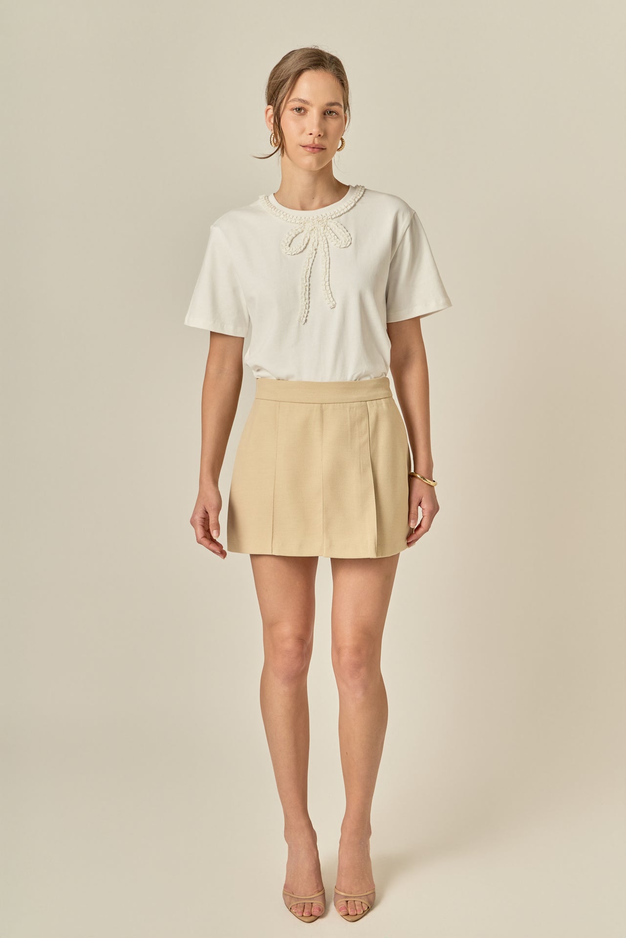 ENGLISH FACTORY - Pearl-Embellished Bow T-Shirt - TOPS available at Objectrare
