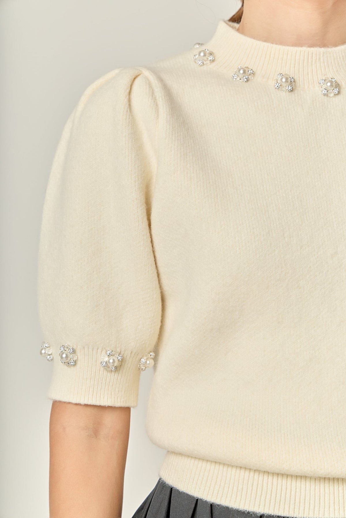 Pearl-Detail Puff Sleeve Knit Top