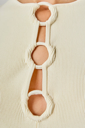 Ring Detailed Flare Knit Top