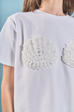 ENGLISH FACTORY - Pearl Seashell T-Shirt - TOPS available at Objectrare