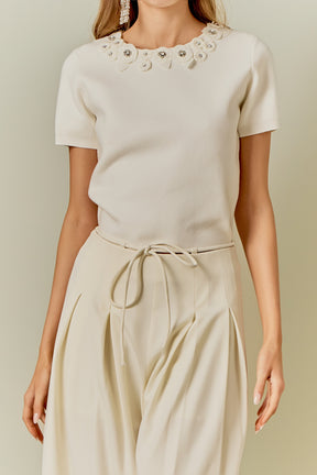 Floral Detail Short Sleeve Sweater