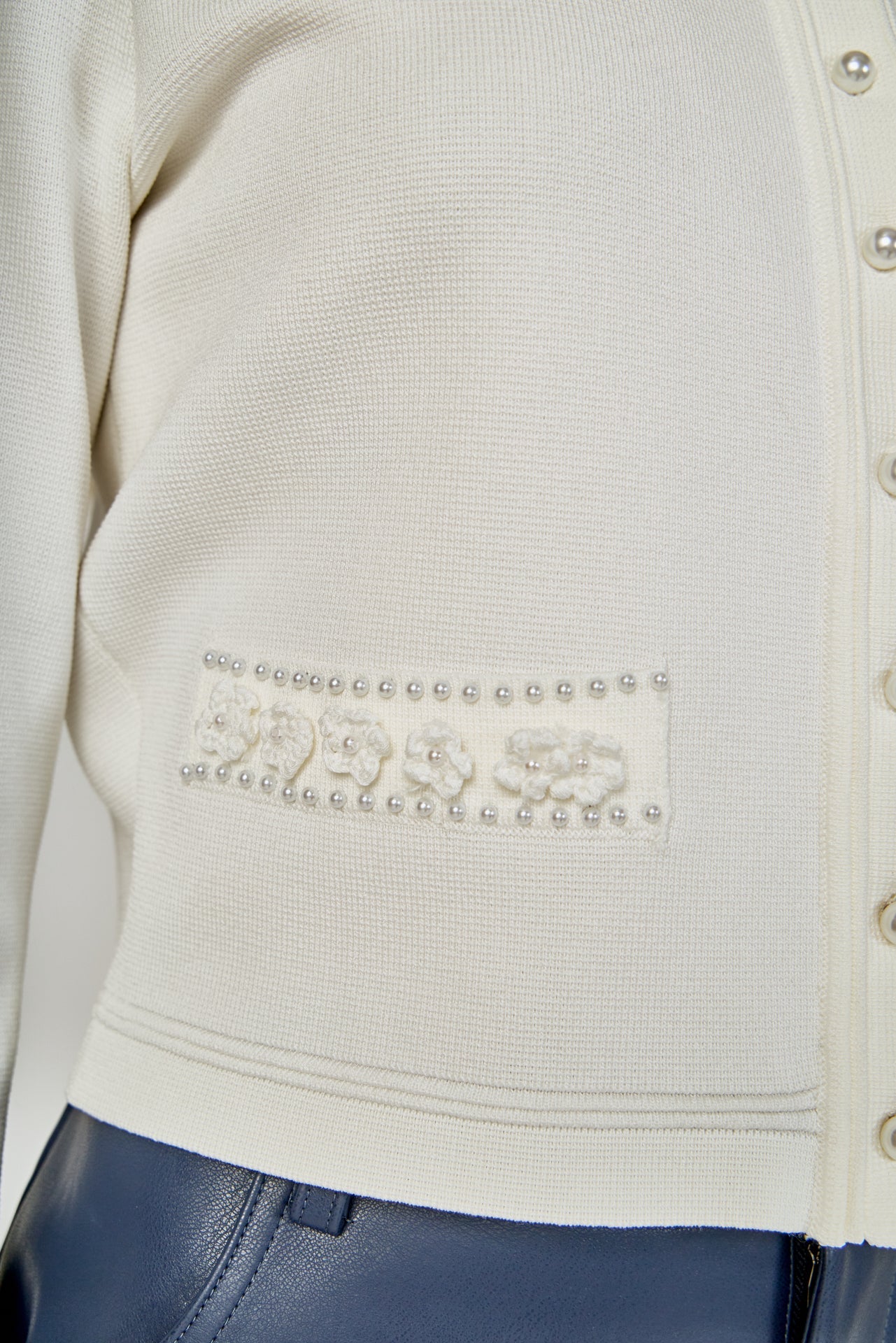 Flower and Pearl Trim Knit Cardigan