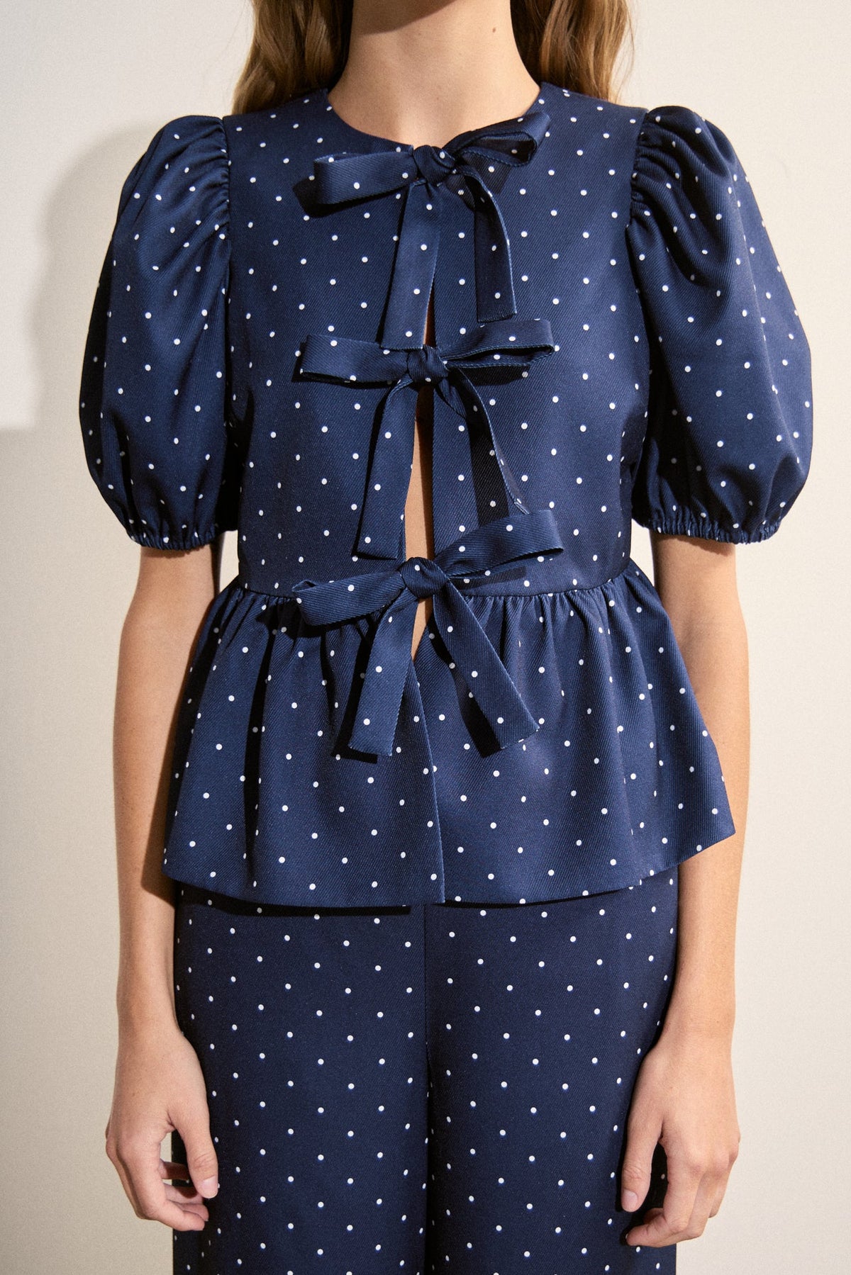 Polka Dot Tie Front Puff Sleeve Top