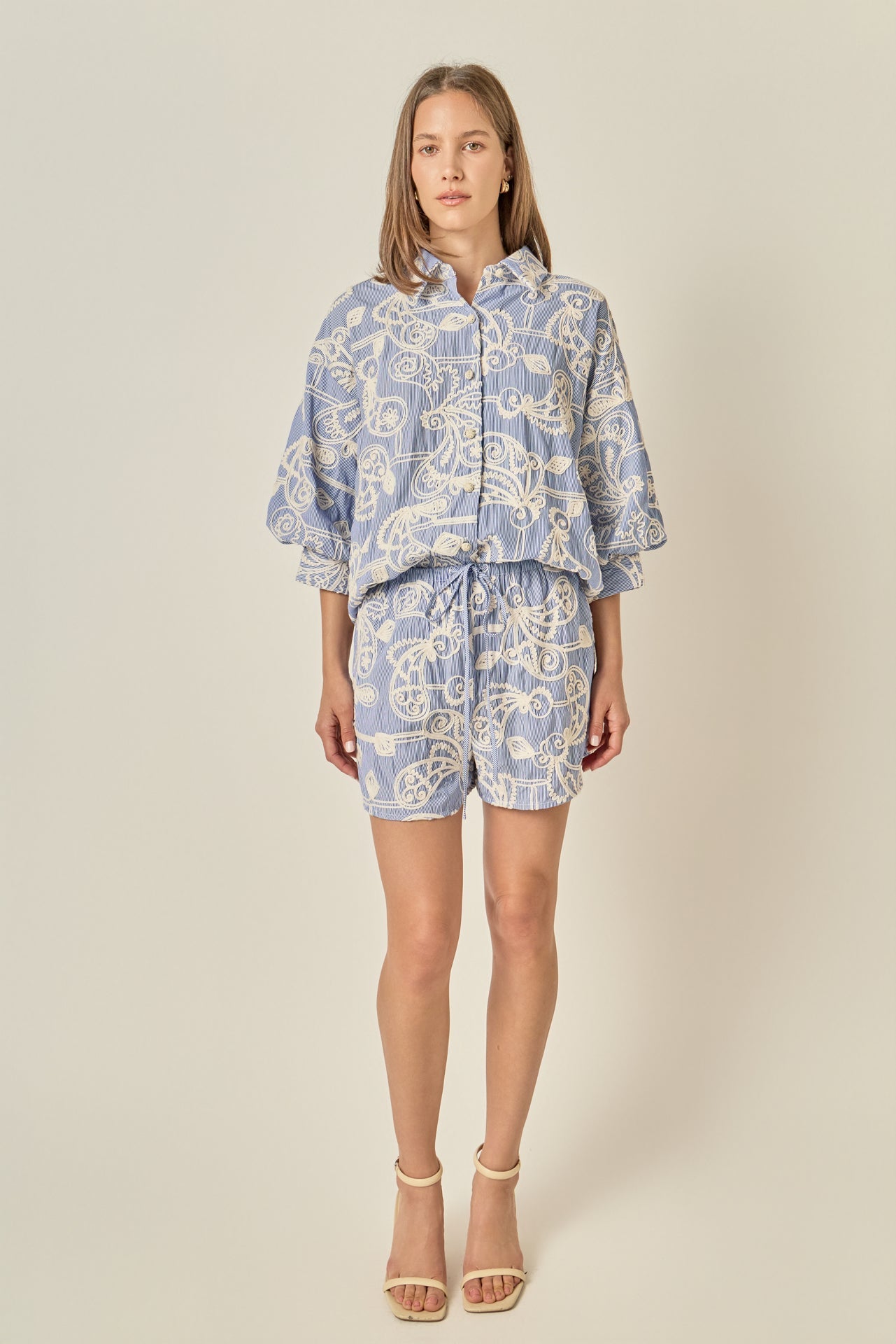 Cord Embroidery Pinstripe Shorts