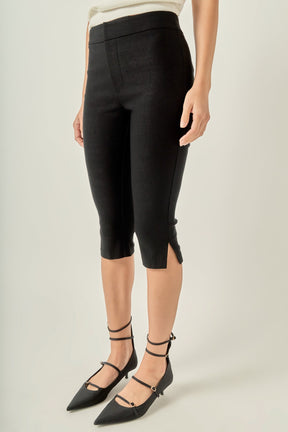 ENGLISH FACTORY - Capri Pants - PANTS available at Objectrare