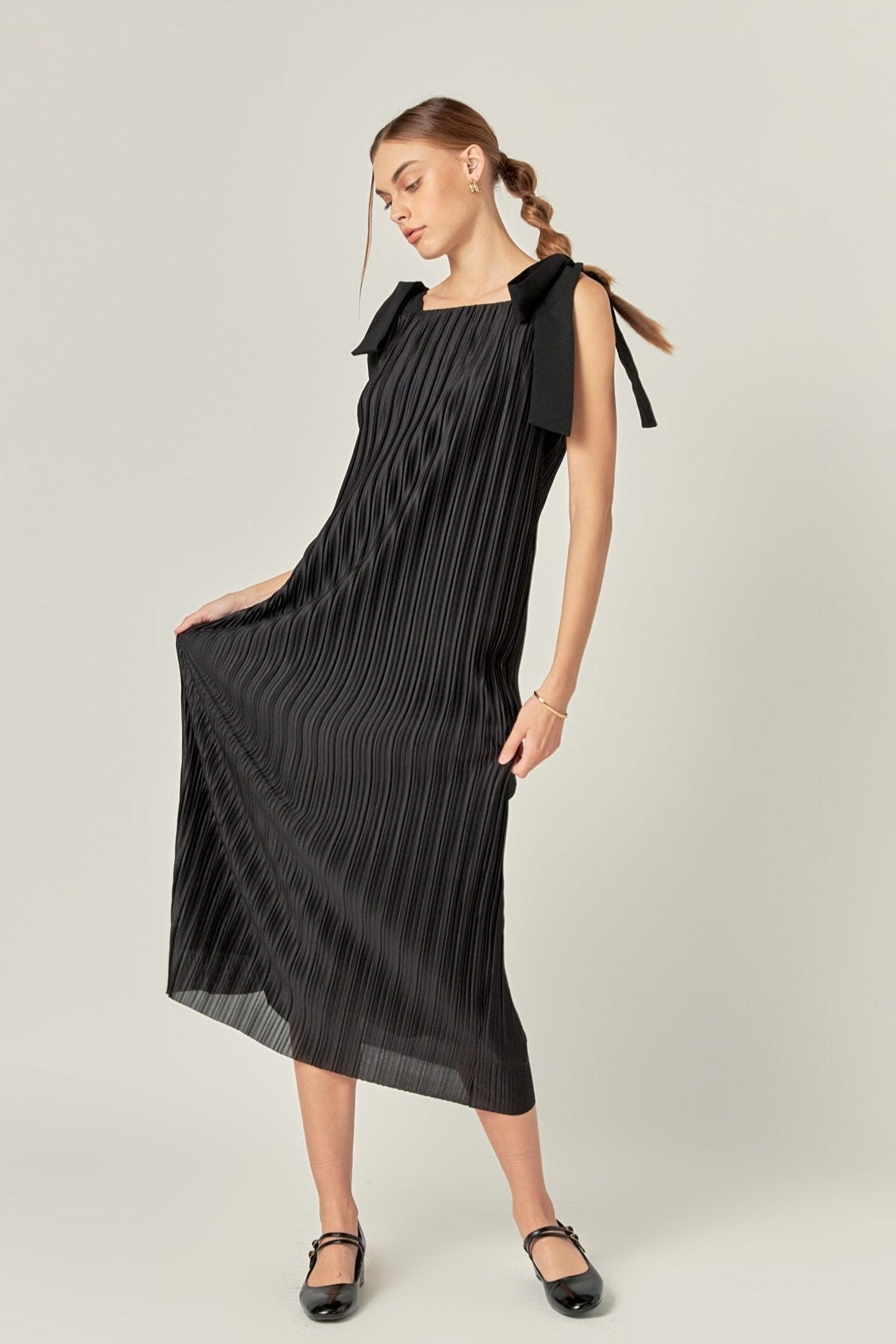 ENGLISH FACTORY - English Factory - Bow Detailed Pleated Maxi Dress - DRESSES available at Objectrare