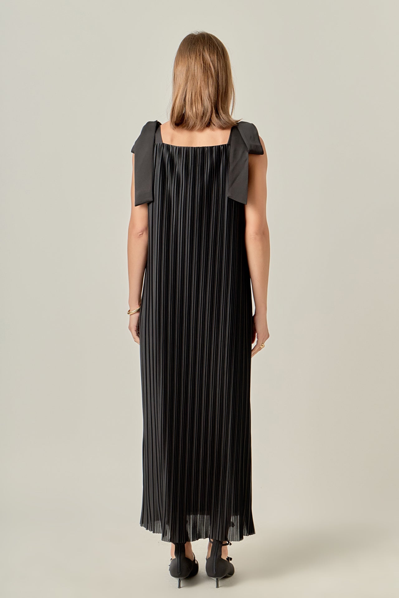 ENGLISH FACTORY - Bow Detailed Pleated Maxi Dress - DRESSES available at Objectrare