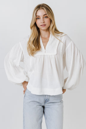 FREE THE ROSES - Easy Pullover - TOPS available at Objectrare