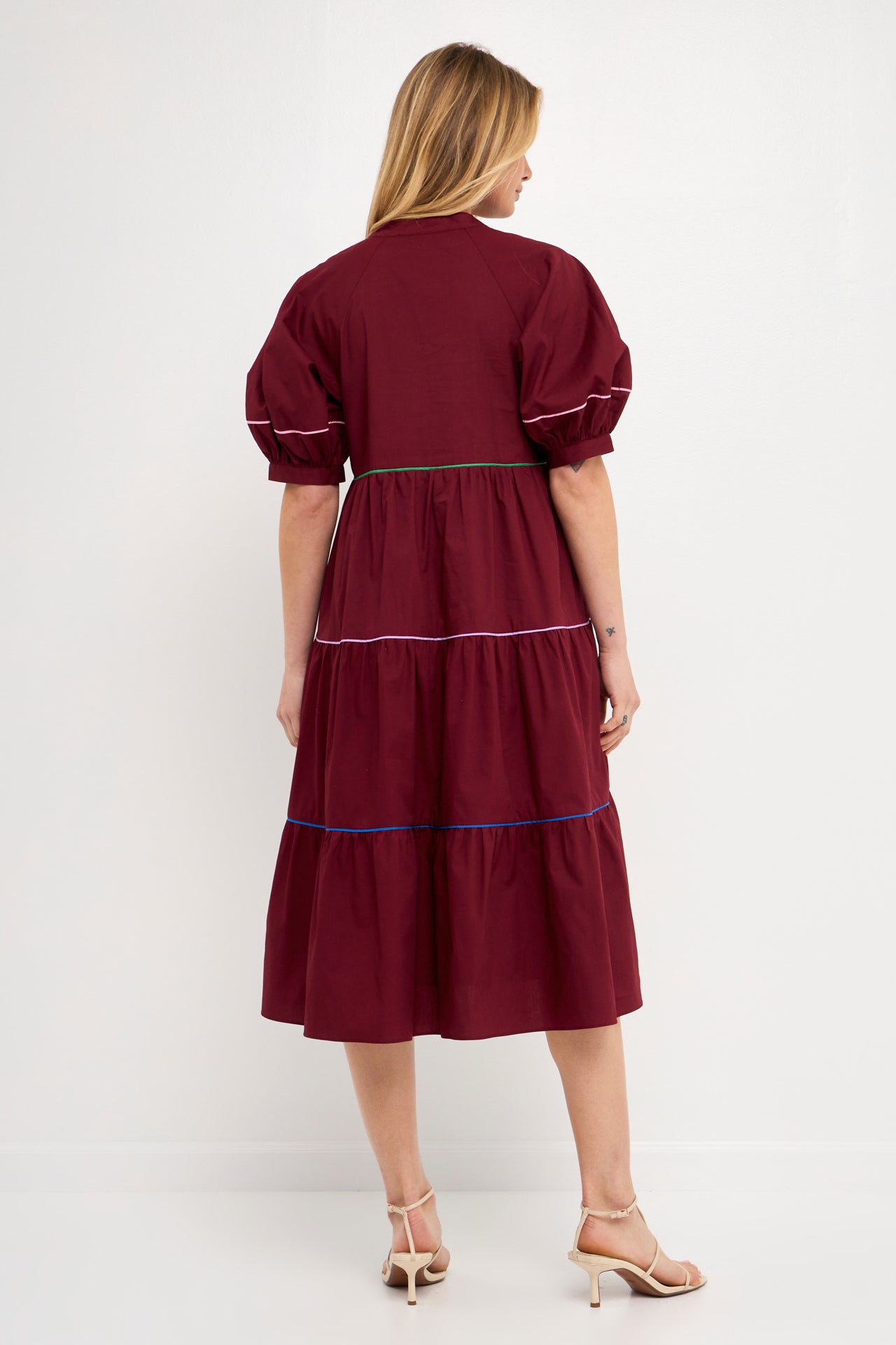 Short Puff Sleeve Dress Piping Detail