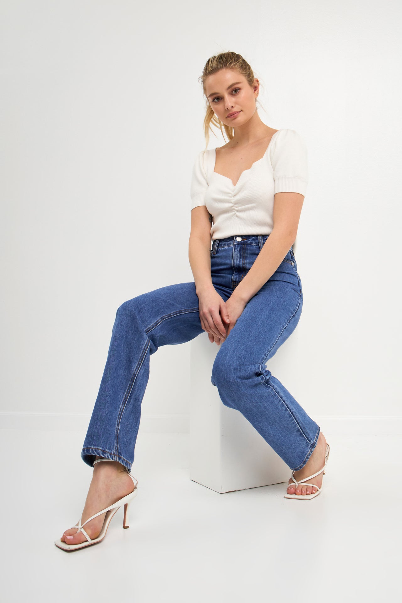 ENGLISH FACTORY - Straight Mom Jean - JEANS available at Objectrare